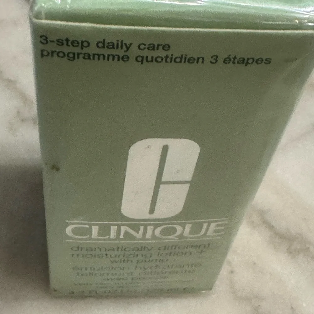 Clinique Cream Makeup for Radiant Skin